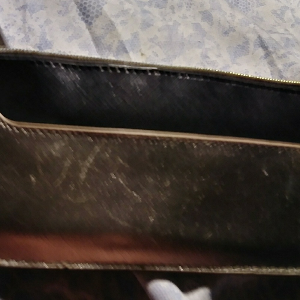 Betsey Johnson slim slim wallet